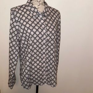 🩶Crown & Ivy Button Down🩶